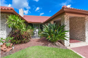 10535  Boca Woods Lane, Boca Raton, FL 33428 Sold 10/13/23