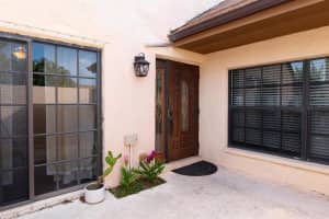 5203  Tarregon Lane, Palm Beach Gardens, FL 33418 Sold 09/12/23