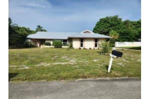 8233 SE Cumberland Circle, Hobe Sound, FL 33455 Sold 09/11/23