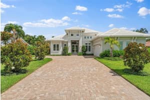 200 SE Turtle Creek Drive, Tequesta, FL 33469 Sold 09/14/23