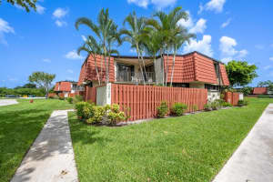 3728  Victoria Drive, West Palm Beach, FL 33406 Sold 08/31/23