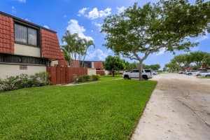 3728  Victoria Drive, West Palm Beach, FL 33406 Sold 08/31/23