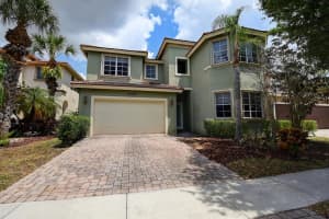 10719  Lake Wynds Court, Boynton Beach, FL 33437 Sold 08/22/23