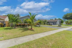 7785  Blackwood Lane, Lake Worth Beach, FL 33467 Sold 09/25/23