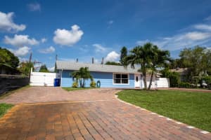325  18th Avenue, Vero Beach, FL 32962 Sold 09/28/23