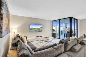 500  Egret Circle   8502, Delray Beach, FL 33444 Sold 10/12/23