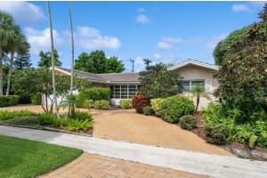 555 SW 8th Terrace, Boca Raton, FL 33486 Sold 09/07/23