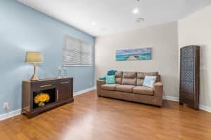 521  Bayfront Drive, Boynton Beach, FL 33435 Sold 09/08/23