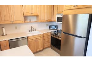 2929 SE Ocean Boulevard   143-10, Stuart, FL 34996 Sold 09/29/23