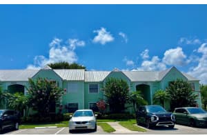 1155  3rd Avenue   203, Vero Beach, FL 32960 Sold 10/06/23