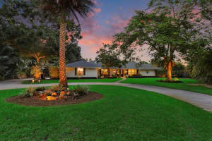 19980  Castlewood Drive, Jupiter, FL 33458 Sold 10/25/23