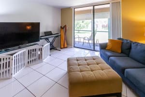 5160 Las Verdes Circle 108, Delray Beach, FL 33484 Sold 12/18/23