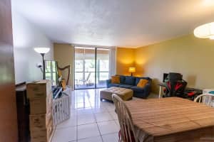 5160 Las Verdes Circle 108, Delray Beach, FL 33484 Sold 12/18/23