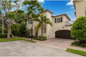 133  Via Poinciana Lane, Boca Raton, FL 33487 Sold 12/18/23