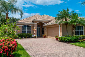 1188 NW Mossy Oak Way, Jensen Beach, FL 34957 Sold 03/29/24