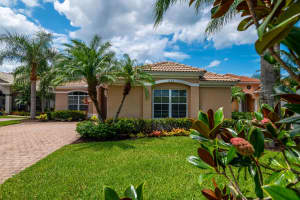 1188 NW Mossy Oak Way, Jensen Beach, FL 34957 Sold 03/29/24