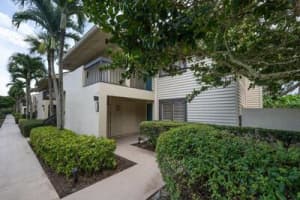 5152 SE Club Way 104, Stuart, FL 34997 Sold 10/05/23