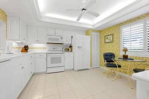 5152 SE Club Way 104, Stuart, FL 34997 Sold 10/05/23