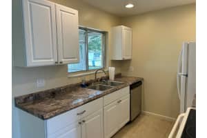 2275  4th Lane, Vero Beach, FL 32962 Sold 10/06/23