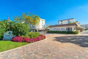 900 Dogwood Dr, Delray Beach, FL 33483, Sold 08/01/23