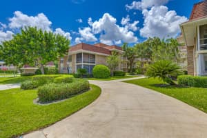 5510  Tamberlane Circle   142, Palm Beach Gardens, FL 33418 Sold 01/08/24