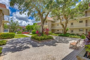 5510  Tamberlane Circle   142, Palm Beach Gardens, FL 33418 Sold 01/08/24