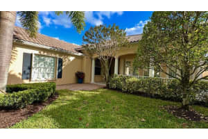 8376  Yorke Road, Wellington, FL 33414 Sold 10/02/23