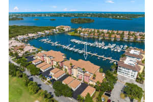 5520 N Harbor Village Drive   302, Vero Beach, FL 32967 Sold 11/30/23