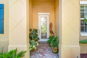 211  Maison Court, Palm Beach Gardens, FL 33410 Sold 11/07/23