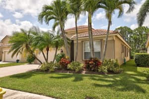 6655 SE Twin Oaks Circle, Stuart, FL 34997 Sold 09/25/23