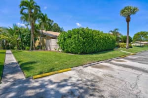 5919 Golden Eagle Circle, Palm Beach Gardens, FL 33418 Sold 03/29/24
