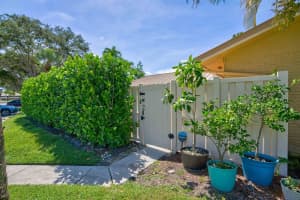 5919 Golden Eagle Circle, Palm Beach Gardens, FL 33418 Sold 03/29/24
