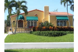 830  Biscayne Drive, West Palm Beach, FL 33401 Sold 09/29/23