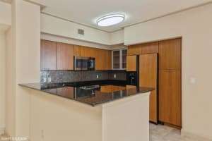 625  Casa Loma Boulevard   909, Boynton Beach, FL 33435 Sold 06/14/24