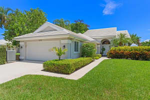 2710  Clubhouse Pointe, West Palm Beach, FL 33409 Sold 11/08/23