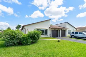 5429  Mirror Lakes Boulevard, Boynton Beach, FL 33472 Sold 08/21/23