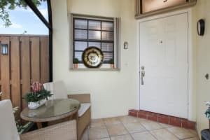 2551  La Cristal Circle, Palm Beach Gardens, FL 33410 Sold 09/29/23
