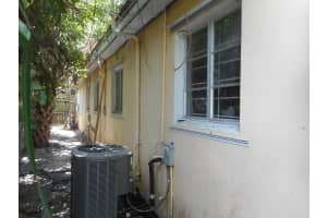 2330  Lake Avenue, West Palm Beach, FL 33401 Sold 01/05/24