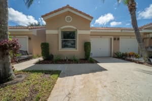 319 E Coral Trace Circle  E, Delray Beach, FL 33445 Sold 12/21/23