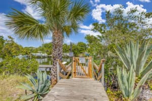 813  Hummingbird Way   2a, North Palm Beach, FL 33408 Sold 09/15/23