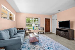 525  Ibis Drive, Delray Beach, FL 33444 Sold 09/28/23