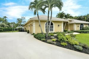 15950  Meadow Wood Drive, Wellington, FL 33414 Sold 10/25/23