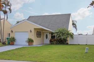 17  Tara Lakes Drive  E, Boynton Beach, FL 33436 Sold 09/18/23