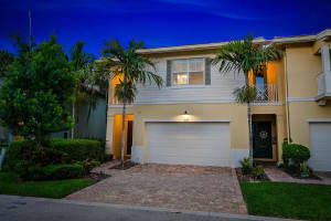 1024  Piccadilly Street, Palm Beach Gardens, FL 33418 Sold 09/22/23