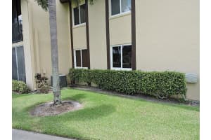 331  Pine Ridge Circle   B-1, Greenacres, FL 33463 Sold 09/28/23