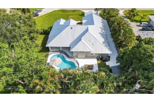 2480 NW South Manor, Stuart, FL 34994 Sold 02/01/24