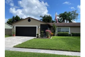 102 Sand Pine Way, Royal Palm Beach, FL 33411 Sold 09/12/23