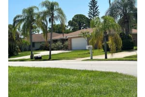 710 NE Town Terrace, Jensen Beach, FL 34957 Sold 09/15/23