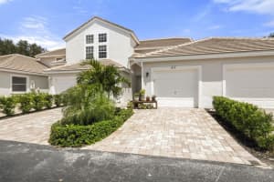 413 Coral Cove Drive, Juno Beach, FL 33408 Sold 02/23/24