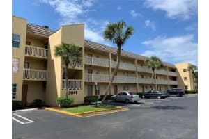 5940 NW 64th Avenue 101, Tamarac, FL 33319 Sold 10/13/23